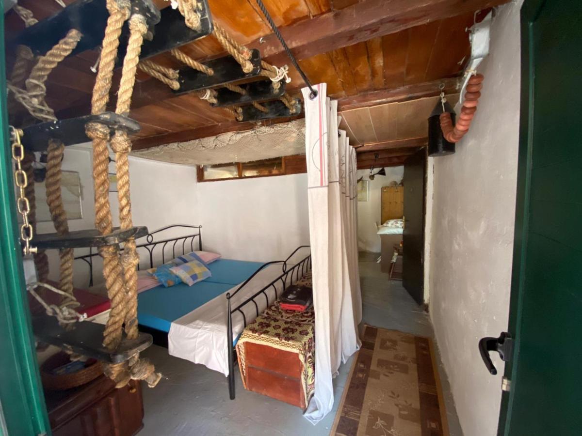 Holiday Home Stiniva Віс Екстер'єр фото